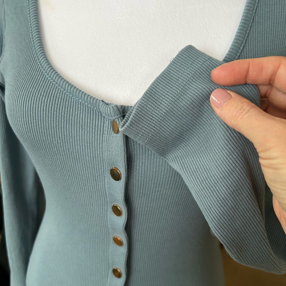 Body Con Ribbed Blue Button-Down Dress - Picture 4 of 11